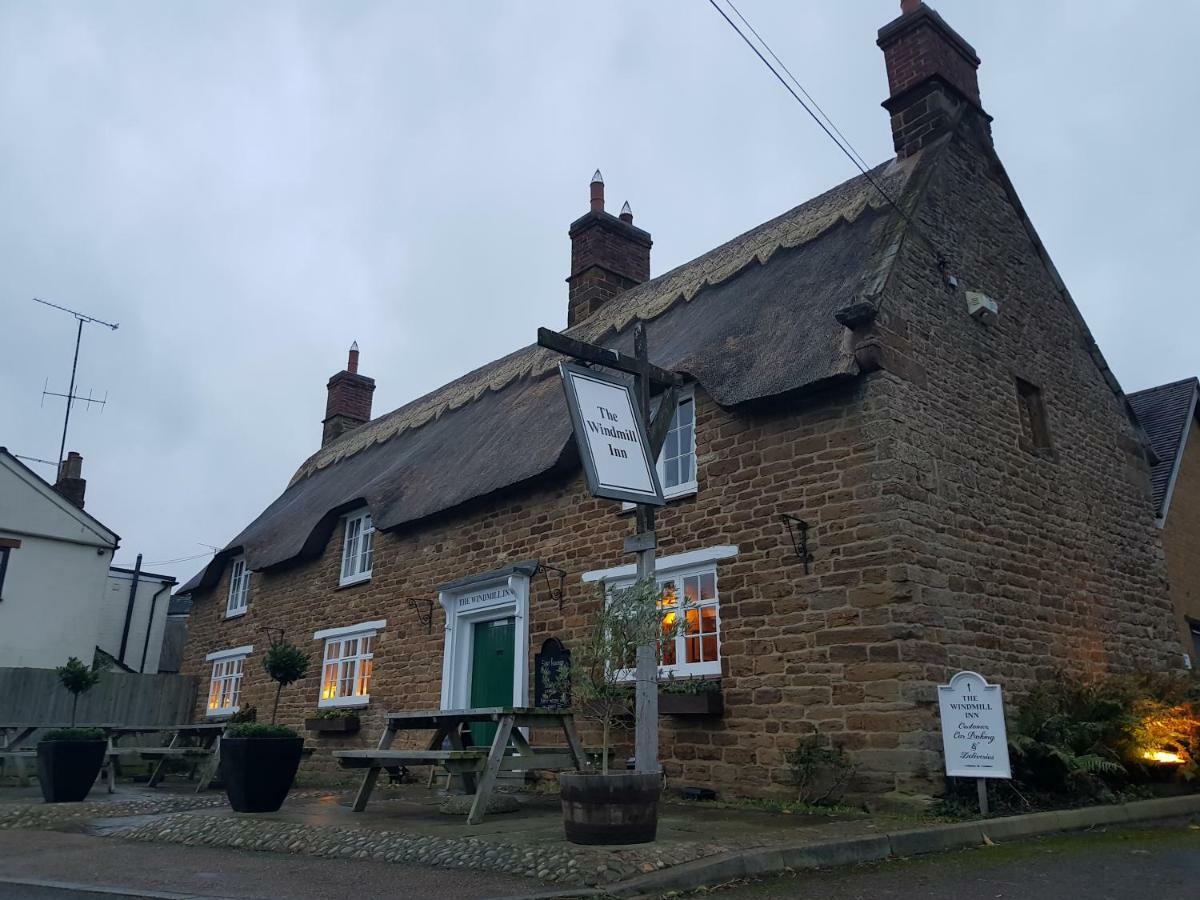 The Windmill Inn Badby Exterior foto